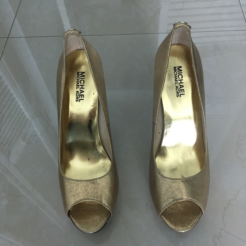 Size 8.5 worn once!
